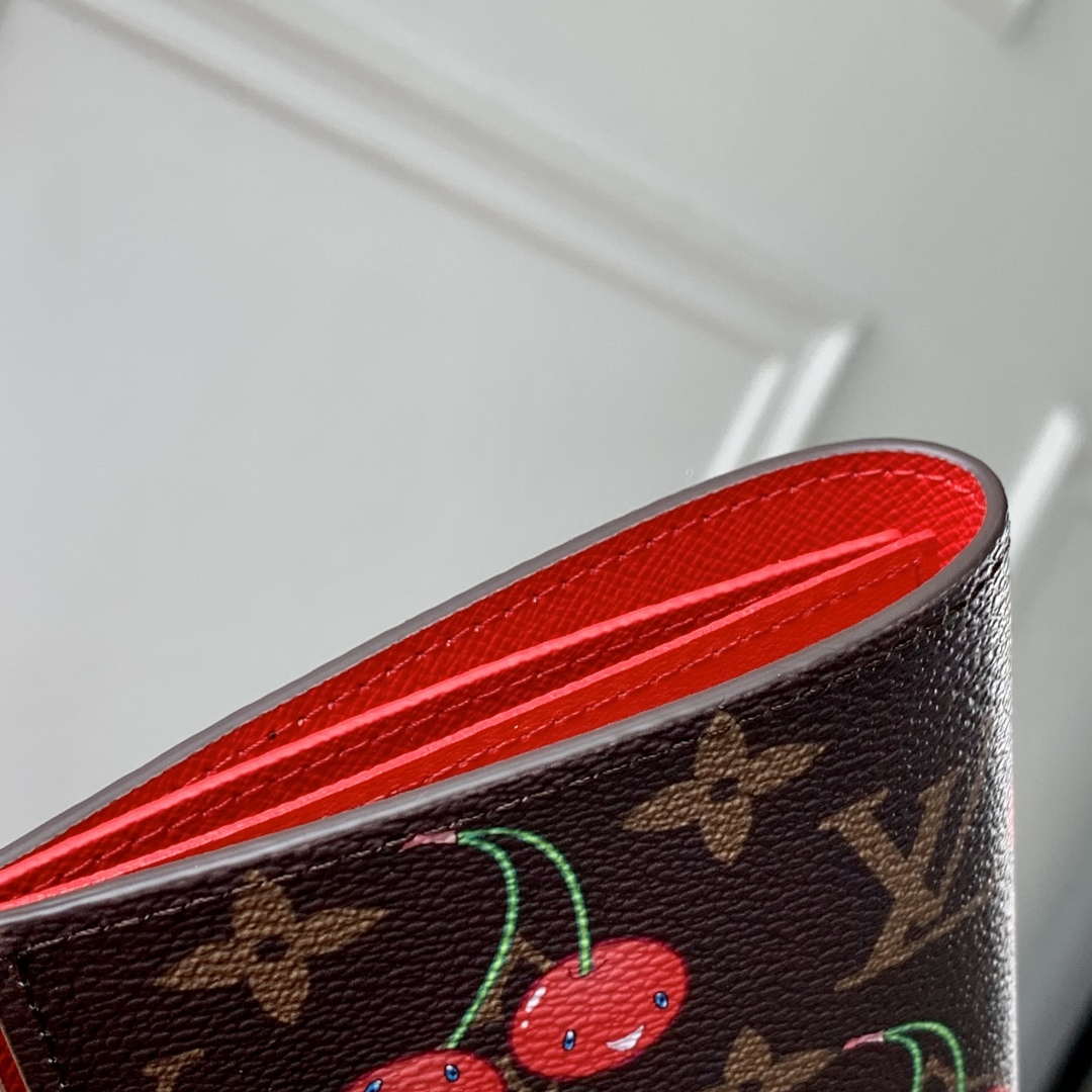 LV M13424 Louis Vuitton LV x TM Passport Cover
