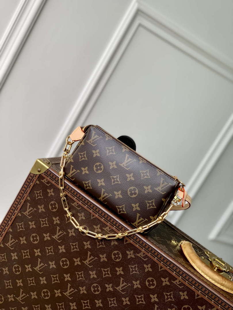 LV M13440 Louis Vuitton LV x TM Pochette Accessoires