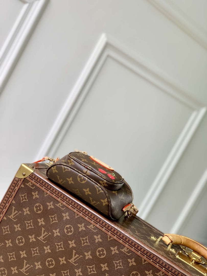 LV M13449 Louis Vuitton LV x TM Mini Bumbag