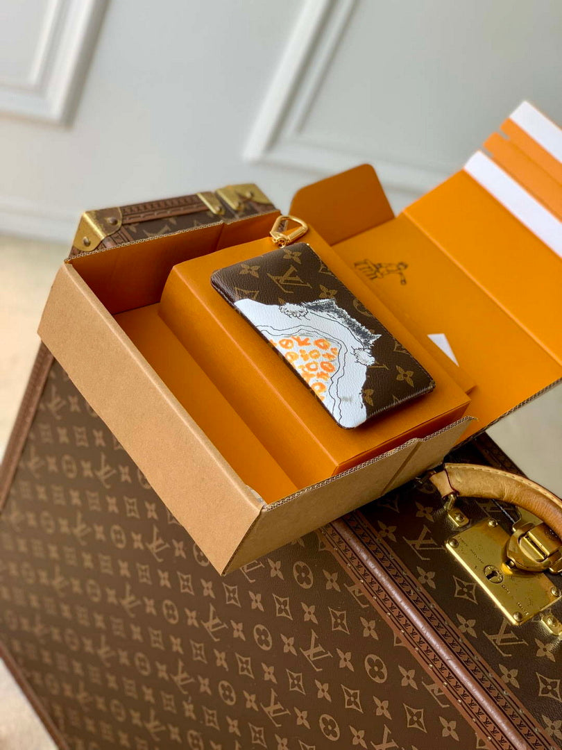 LV M13559 Louis Vuitton Key Pouch S