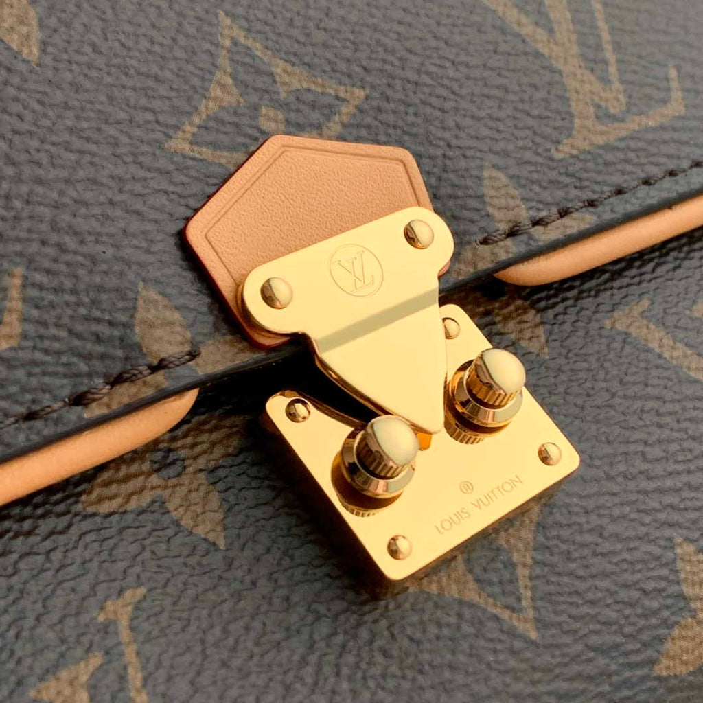 LV M13566 Louis Vuitton Pochette Camille Monogram Canvas