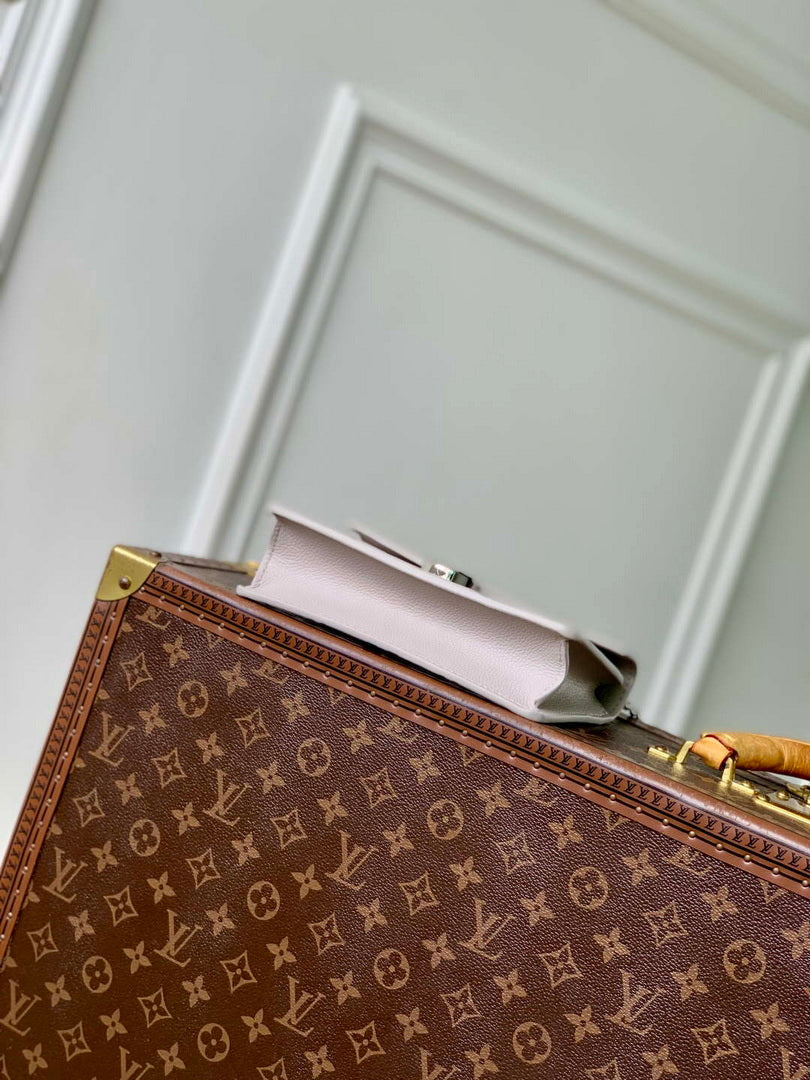 LV M13570 Louis Vuitton Wallet On Chain Rosy Bag Brume Gray