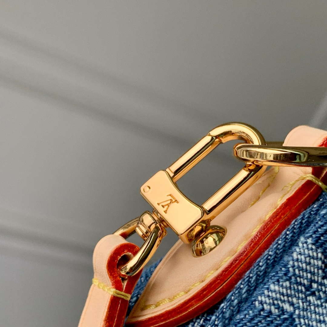 LV M13571 Louis Vuitton Pochette Valley Bag Denim Blue - Default Title - View 5