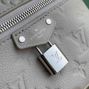 LV M13593 Louis Vuitton Vanity Chain Pouch Bag Brume Gray - Default Title - View 5
