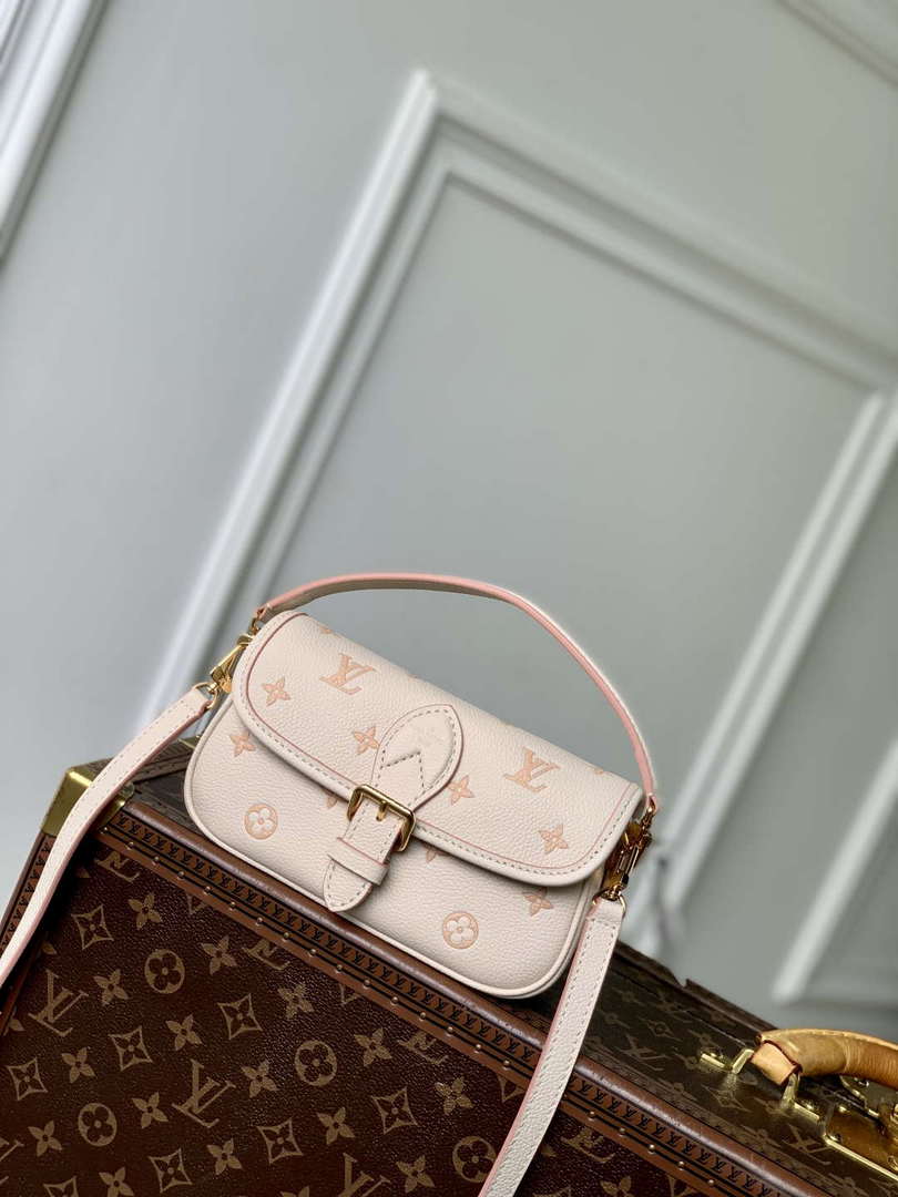 LV M13642 Louis Vuitton Nano Diane Handbag Bicolor Eden