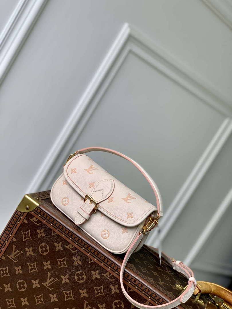 LV M13642 Louis Vuitton Nano Diane Handbag Bicolor Eden
