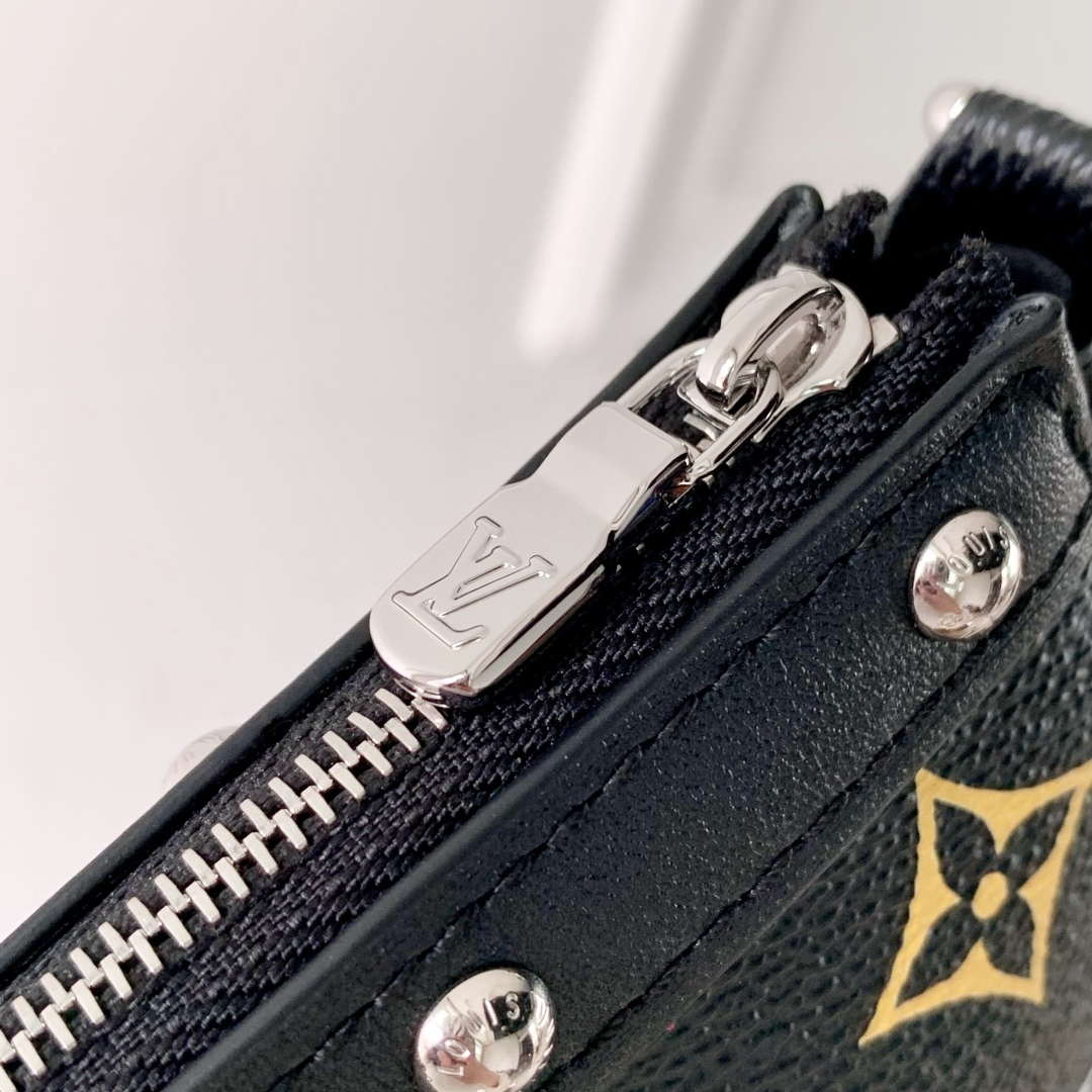 LV M13663 Louis Vuitton LV x TM Pochette Accessoires Bag Multicolored