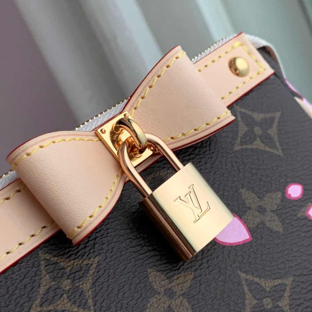 LV M13666 Louis Vuitton LV x TM Pochette Accessoires Monogram