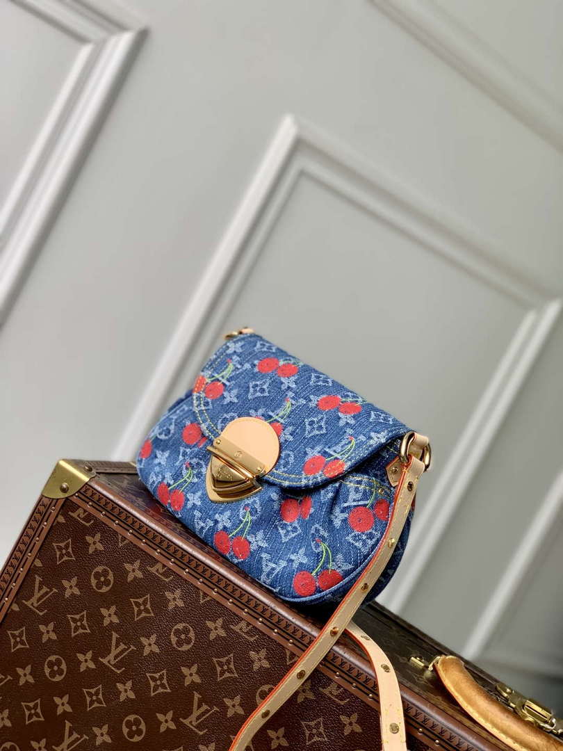 LV M13680 Louis Vuitton LV x TM Sunset Handbag - Default Title - View 2
