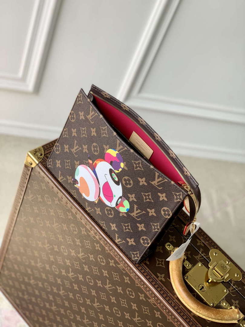 LV M13762 Louis Vuitton LV x TM Trio Toiletry Pouch Monogram