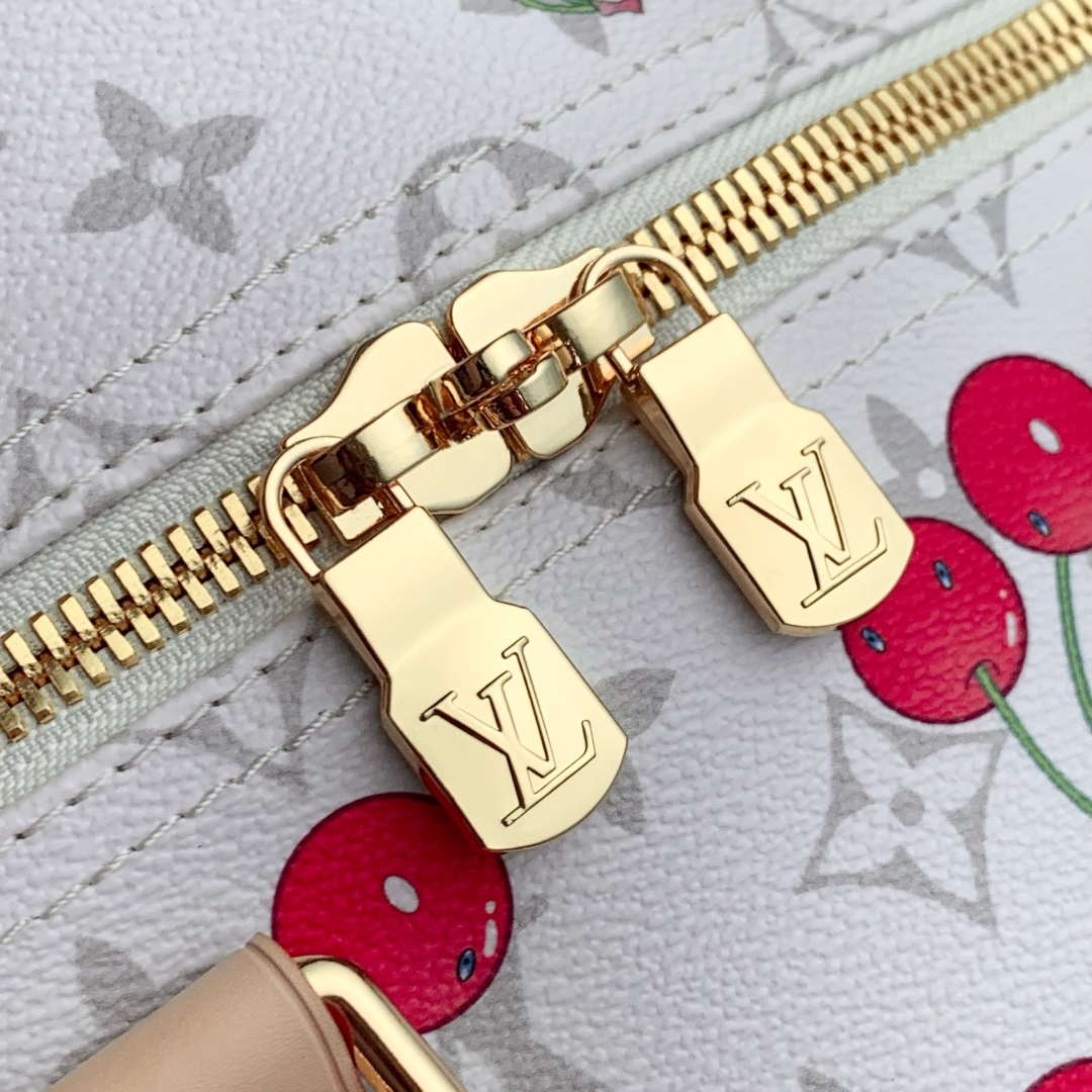LV M13764 Louis Vuitton LV x TM Keepall Bandouliere 45 Bag White
