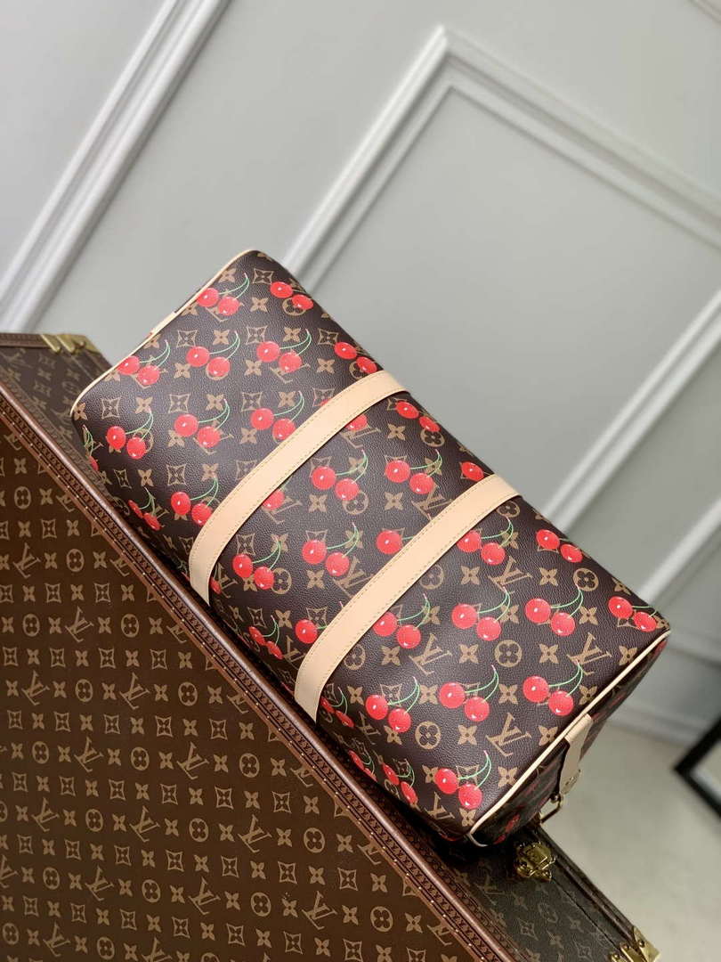LV M13764 Louis Vuitton LV x TM Keepall Bandouliere 45 Bag