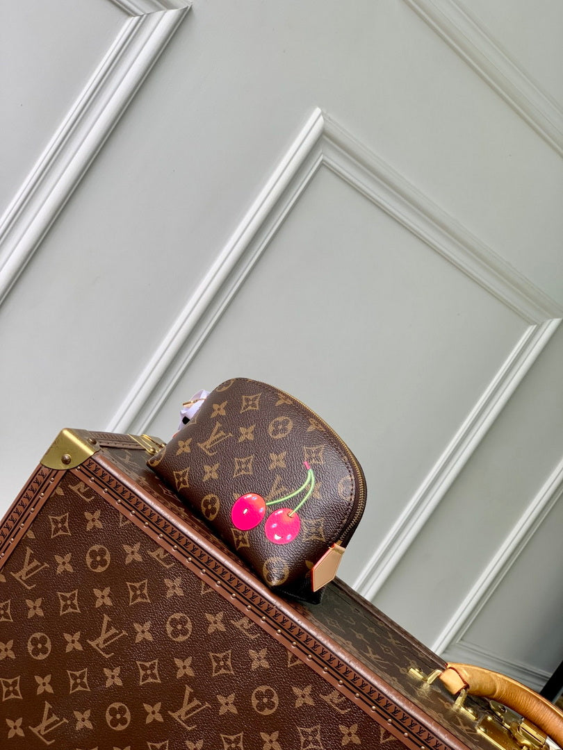 LV M13766 Louis Vuitton LV x TM Cosmetic Pouch PM