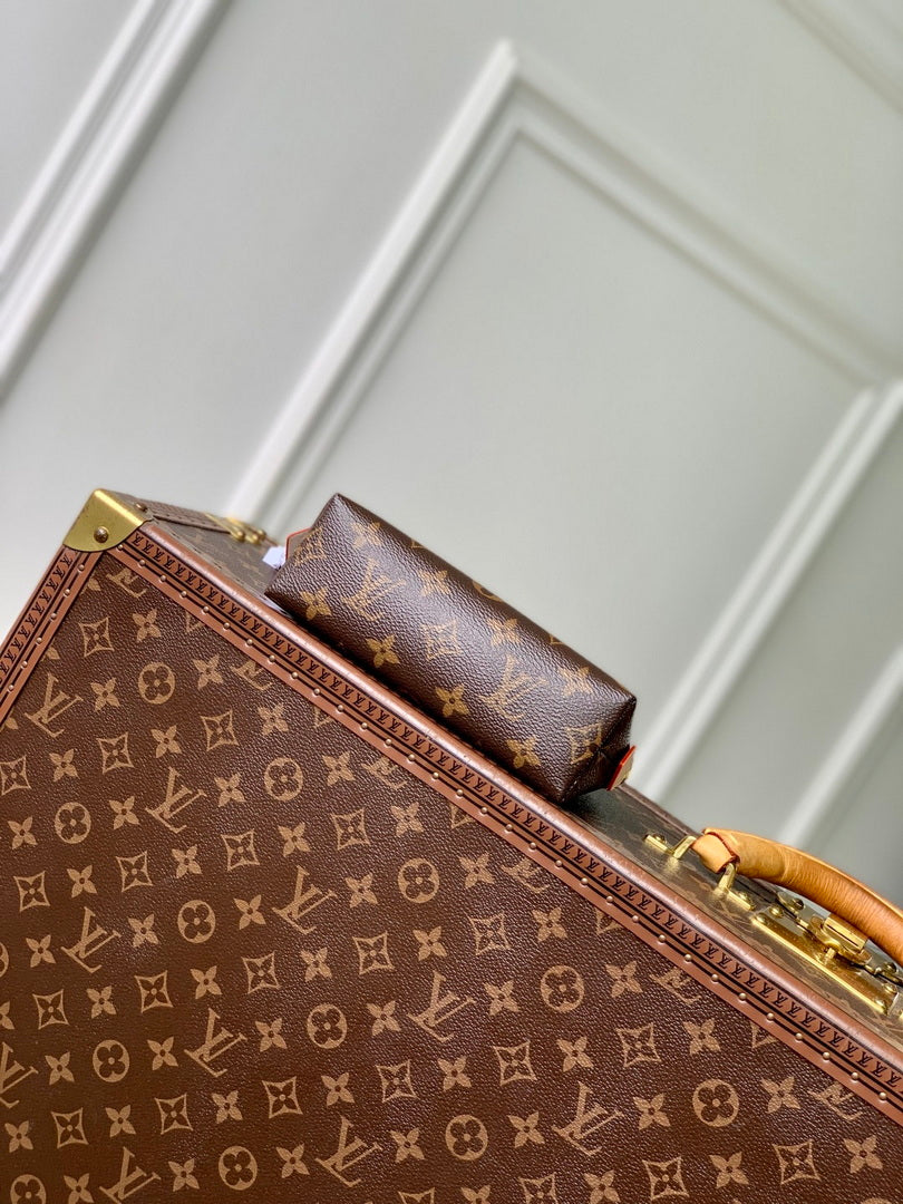 LV M13766 Louis Vuitton LV x TM Cosmetic Pouch PM