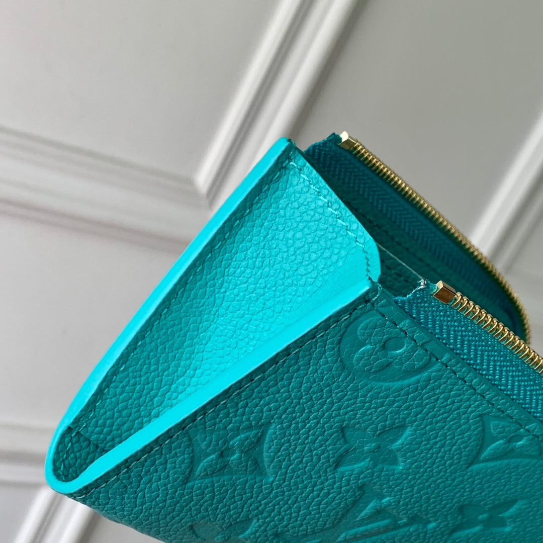 Louis Vuitton M13801  LV x TM Carteira Compacta Noa Blue
