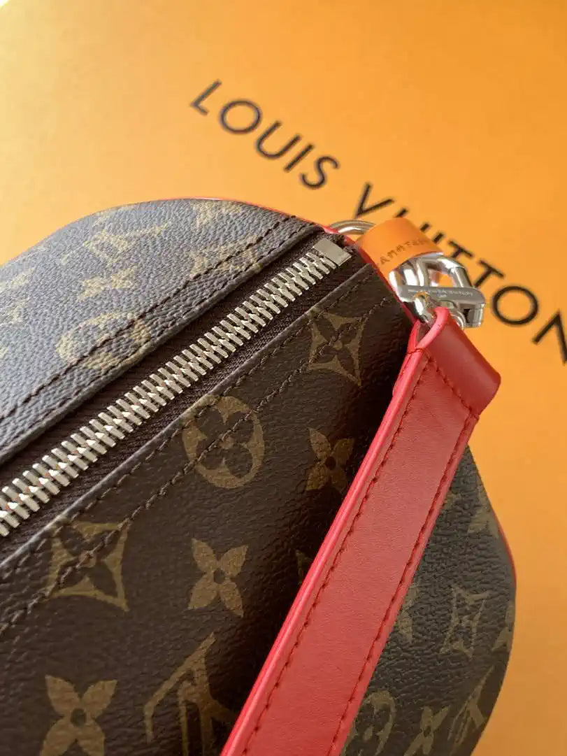 LV M13808 Louis Vuitton Keepalll Bandouliere 45 Sari Red