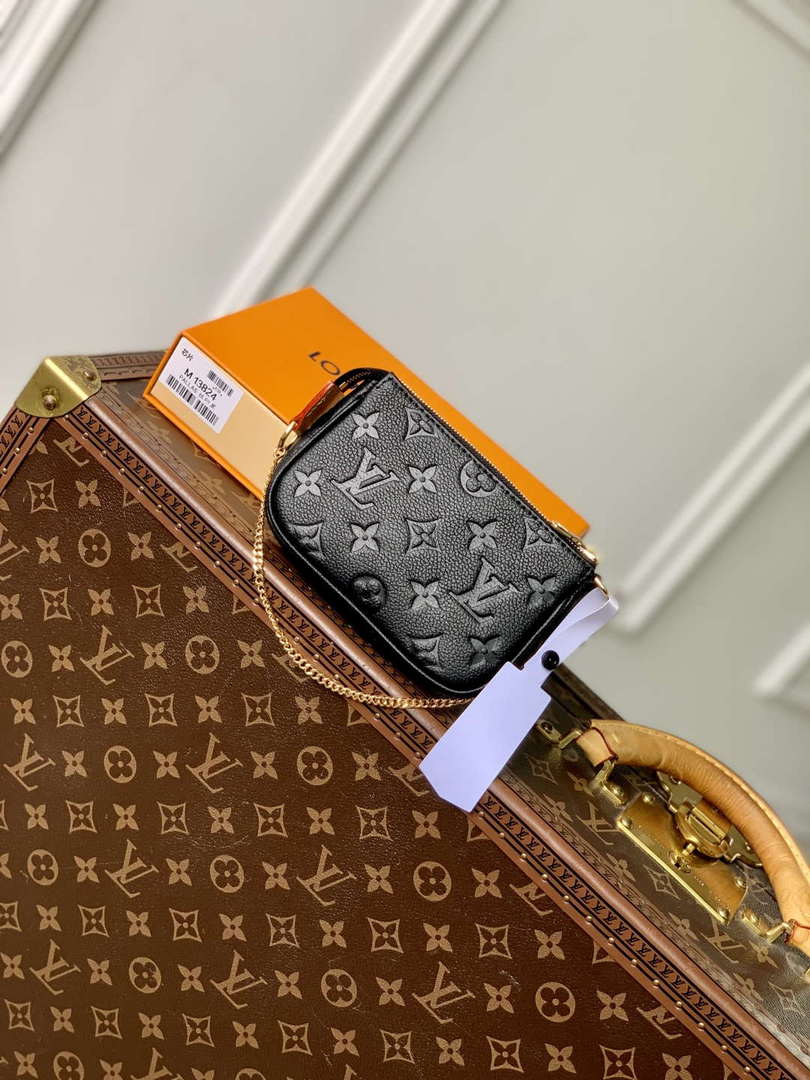 LV M13824 Louis Vuitton LV x TM Mini Pochette Accessoires Black - Default Title - View 2
