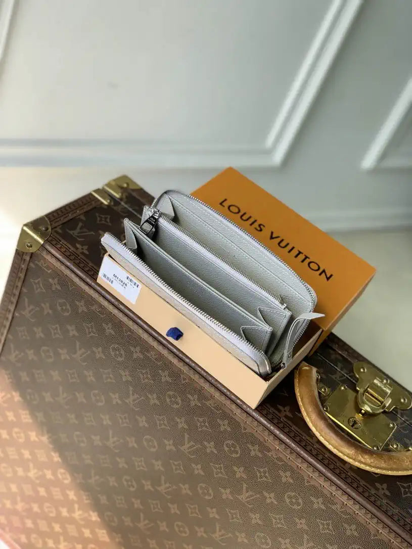LV M13825 Louis Vuitton Zippy Wallet Gray Monogram Empreinte