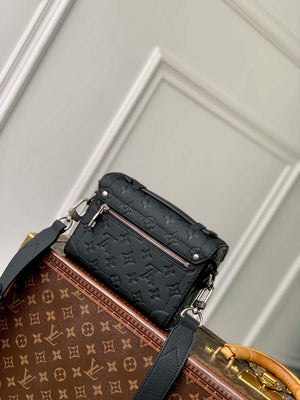 LV M13871 Louis Vuitton Soul Trunk Black - Default Title - View 3