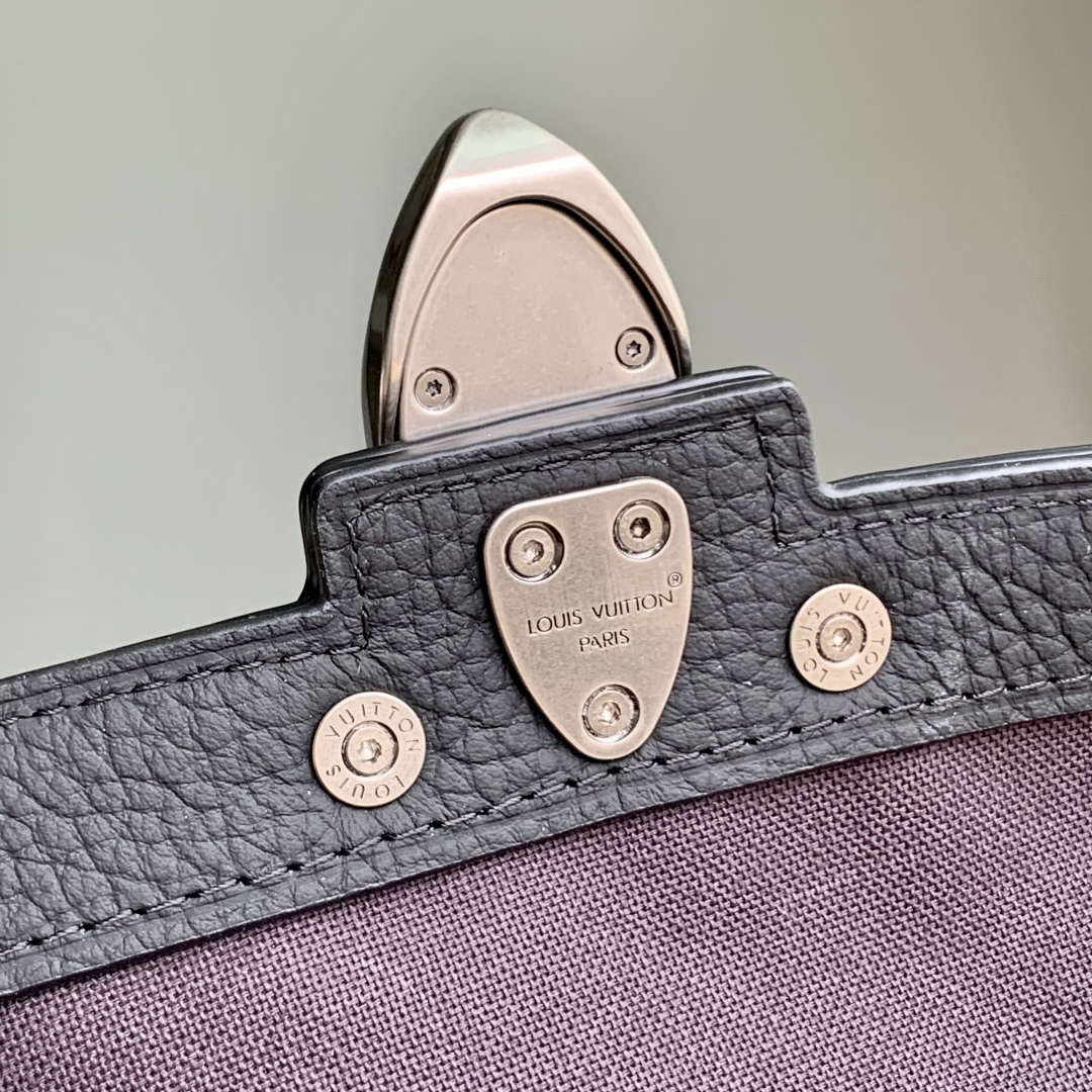 LV M13871 Louis Vuitton Soul Trunk Black