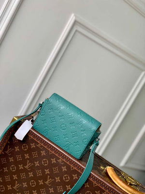 LV M13889 Louis Vuitton Steamer Wearable Wallet Misty Lake Green - Default Title - View 3