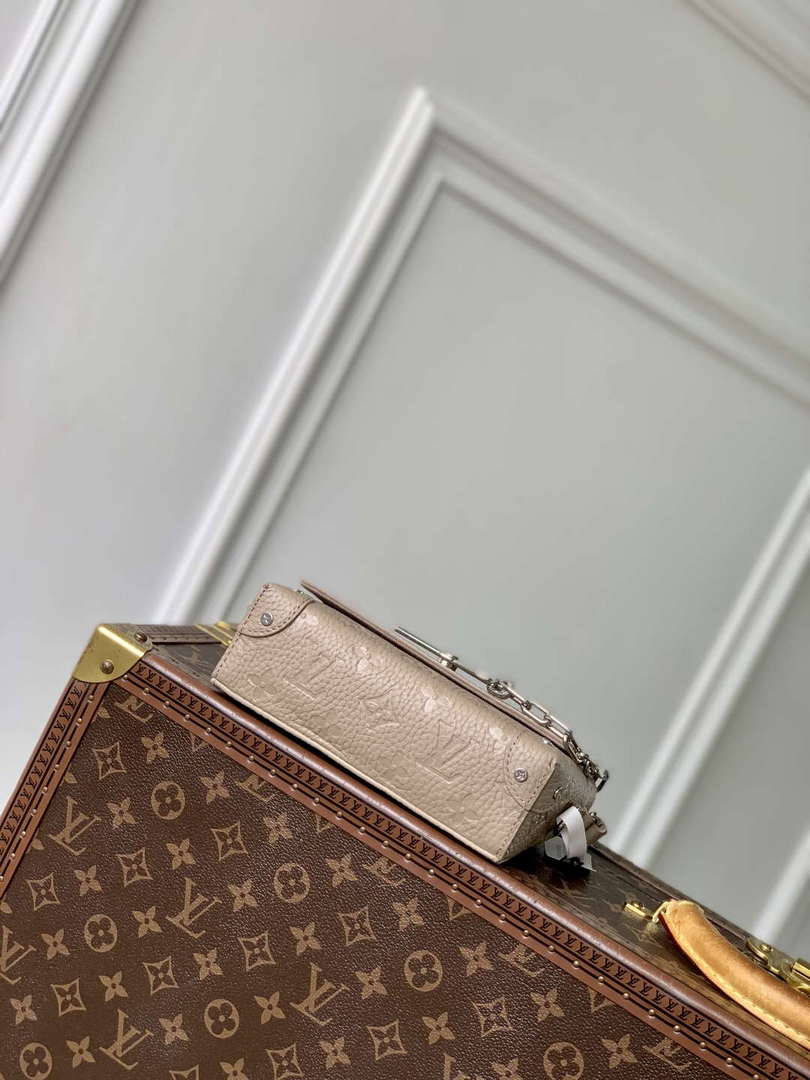 LV M13889 Louis Vuitton Steamer Wearable Wallet New Gray - Default Title - View 4