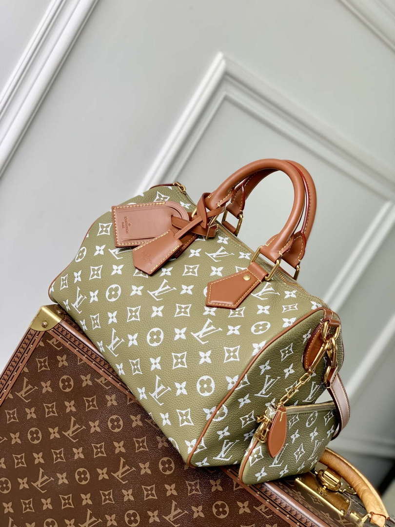 LV M13914 Louis Vuitton Speedy P9 Bandouliere 30 Bag Tail grass green