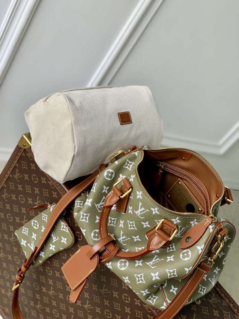 LV M13914 Louis Vuitton Speedy P9 Bandouliere 30 Bag Tail grass green