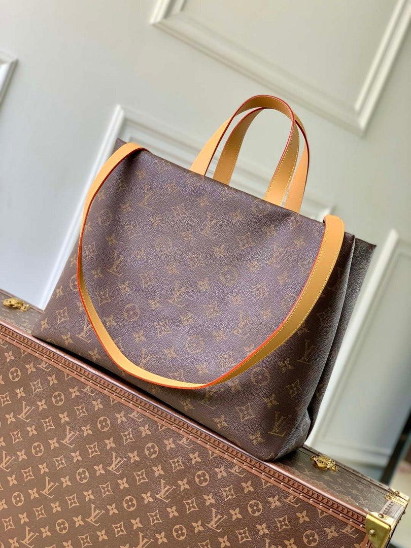 LV M13928 Louis Vuitton Shopper Tote MM Bag