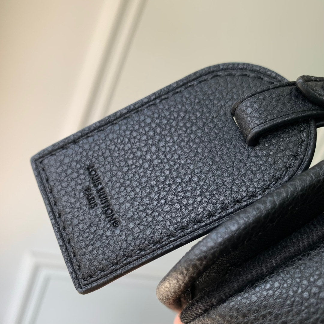 LV M13963 Louis Vuitton Bosphore Wearable Wallet Black