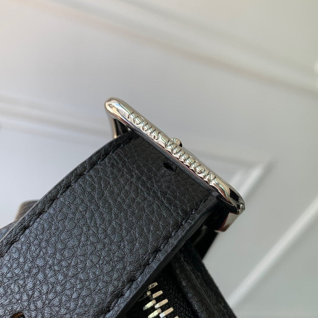 LV M13963 Louis Vuitton Bosphore Wearable Wallet Black