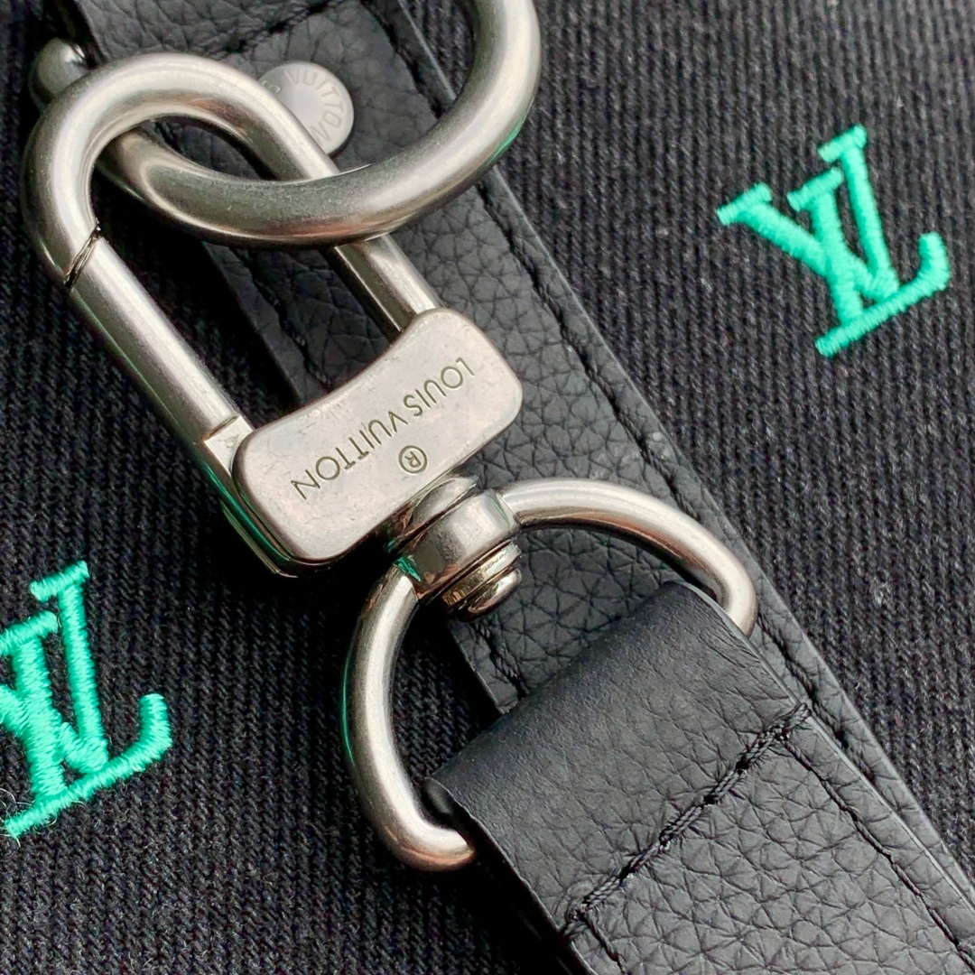 LV M13966 Louis Vuitton Keepall Bandouliere 50 Bag Gradient Blue