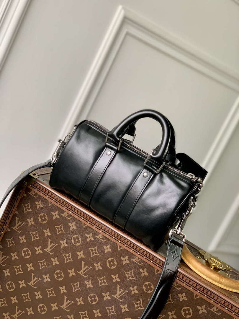 LV M13988 Louis Vuitton Keepall Cargo Bandouliere 25 Bag Black