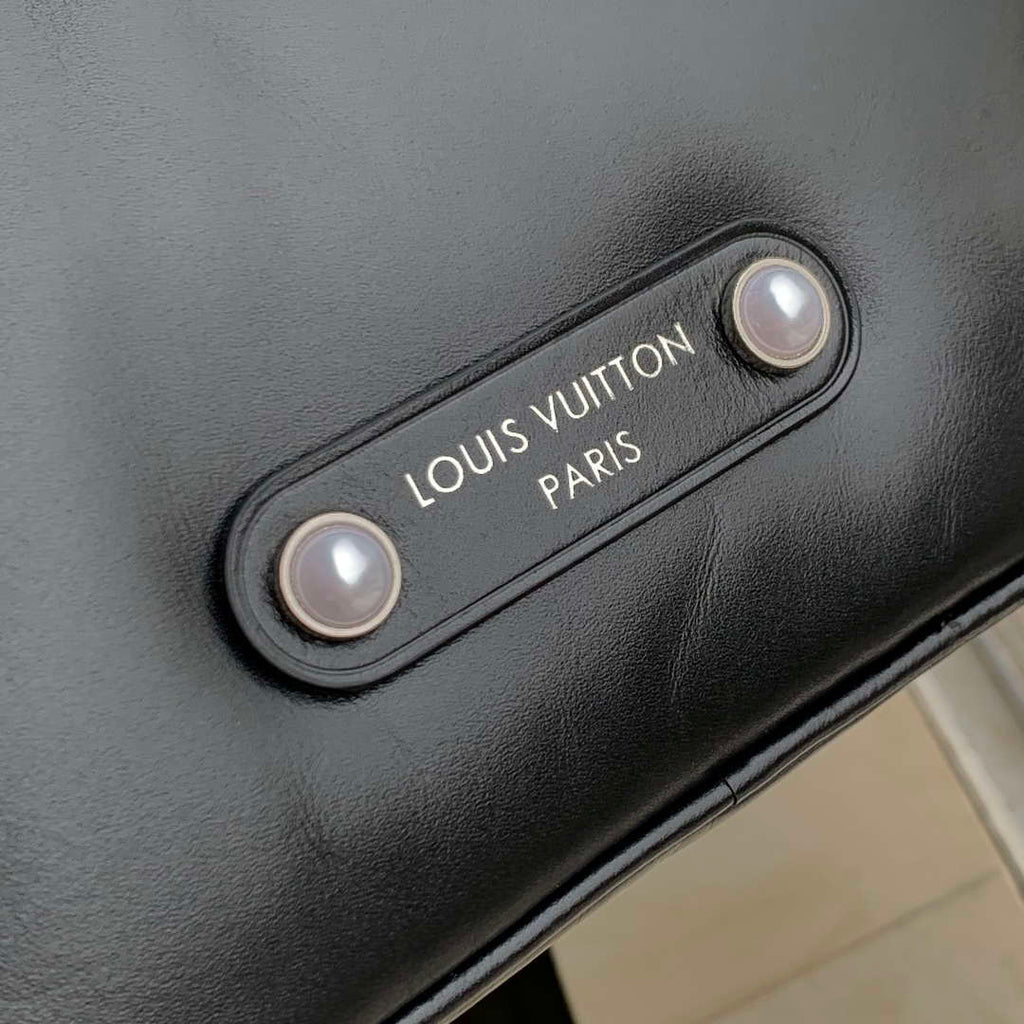 LV M13988 Louis Vuitton Keepall Cargo Bandouliere 25 Bag Black