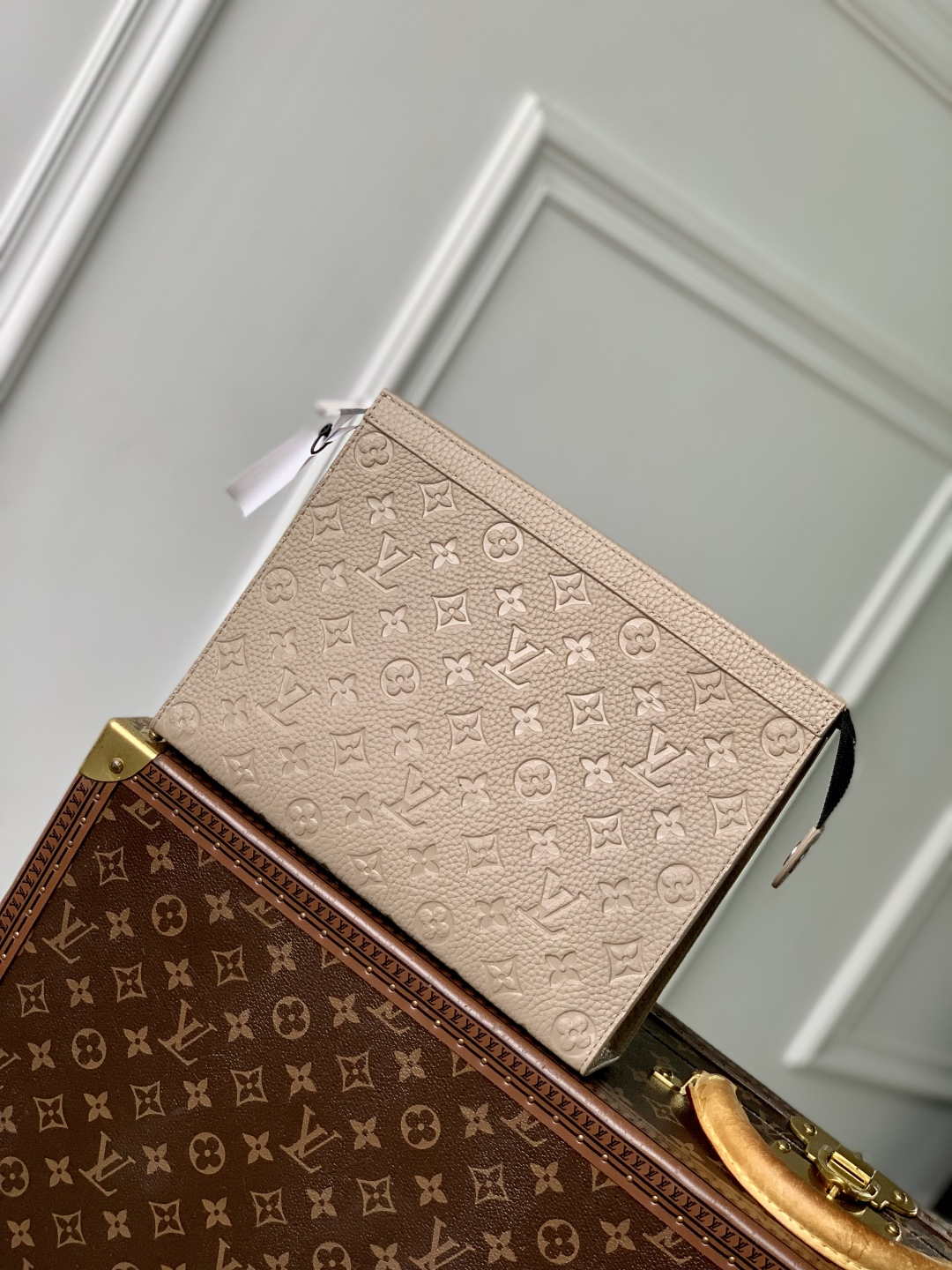 LV M13666 Louis Vuitton Pochette Voyage MM Bag Brown - Default Title - View 1