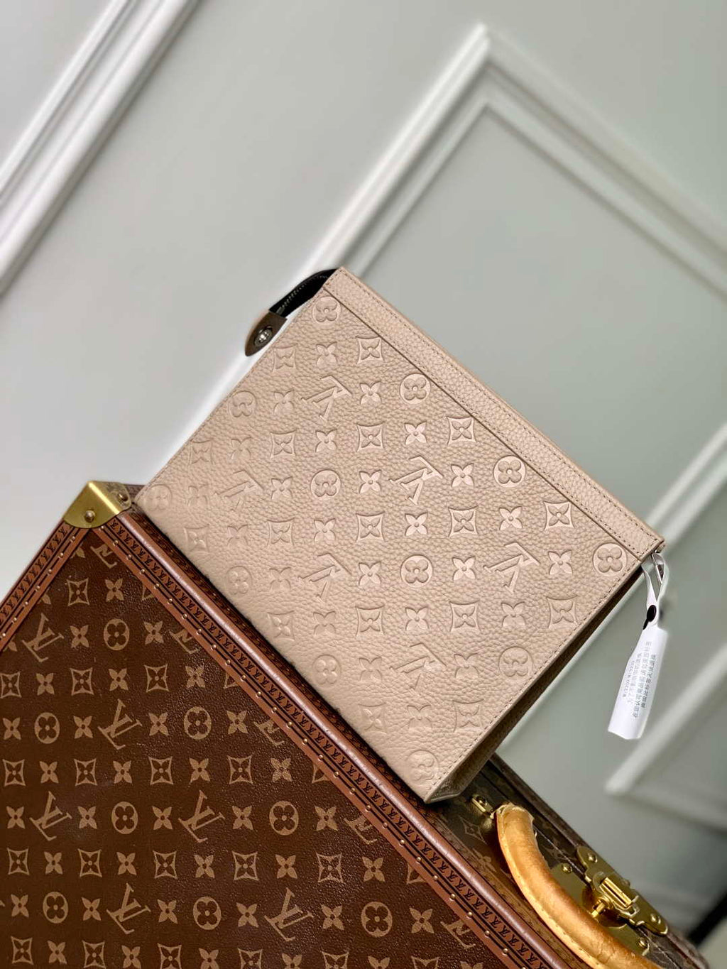 LV M13666 Louis Vuitton Pochette Voyage MM Bag Brown