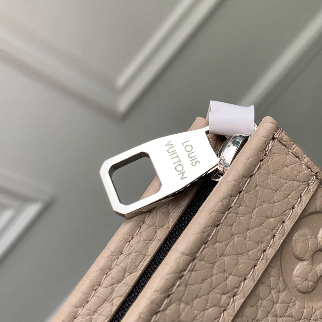 LV M13666 Louis Vuitton Pochette Voyage MM Bag Brown - Default Title - View 6