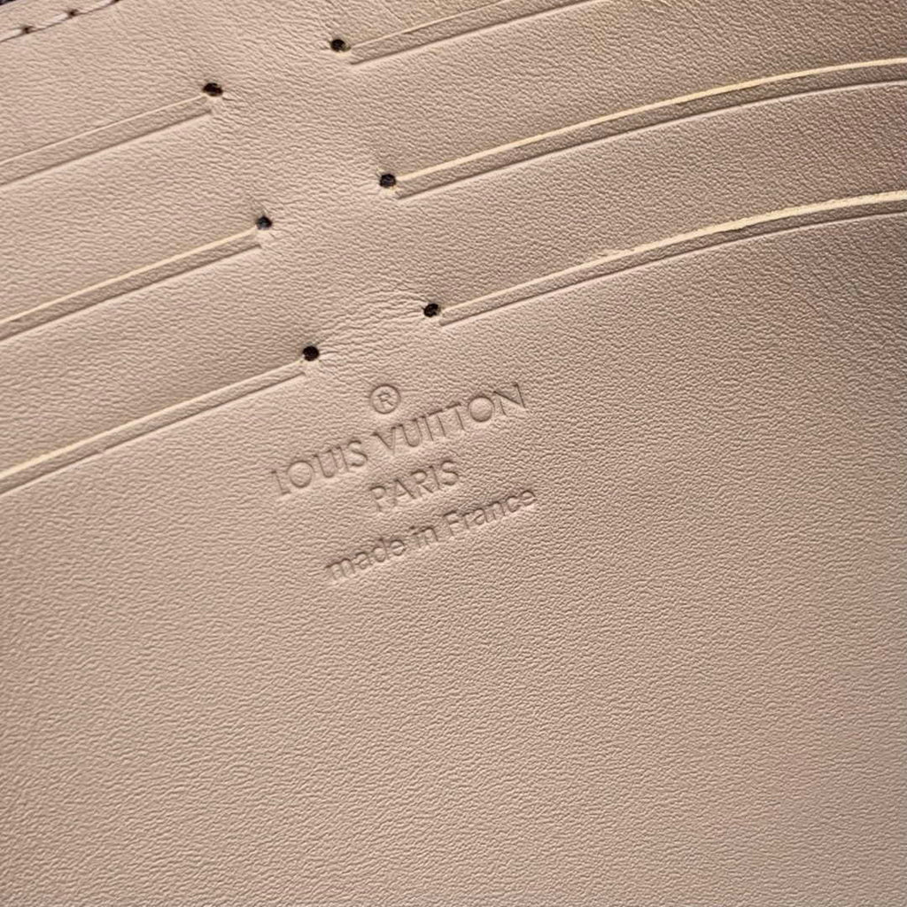 LV M13666 Louis Vuitton Pochette Voyage MM Bag Brown