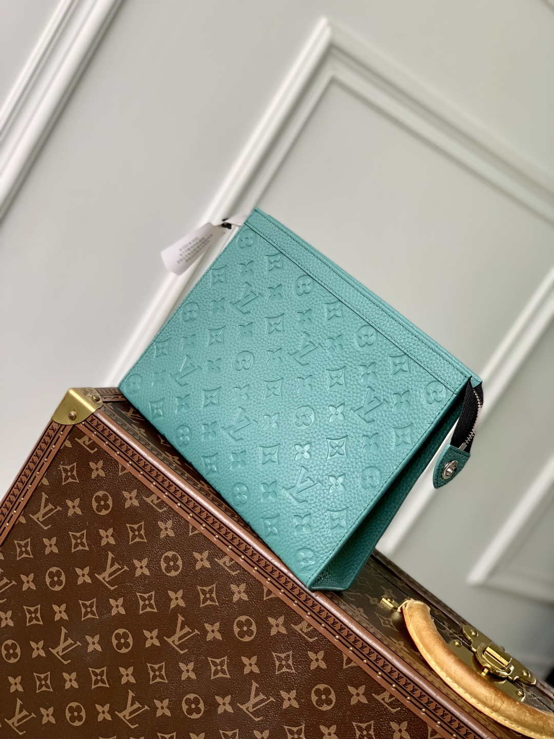 LV M13666 Louis Vuitton Pochette Voyage MM Bag new Green