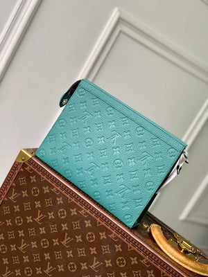 LV M13666 Louis Vuitton Pochette Voyage MM Bag new Green - Default Title - View 3