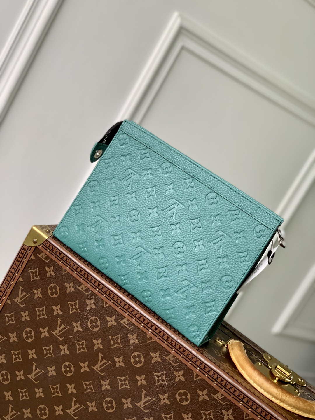 LV M13666 Louis Vuitton Pochette Voyage MM Bag new Green
