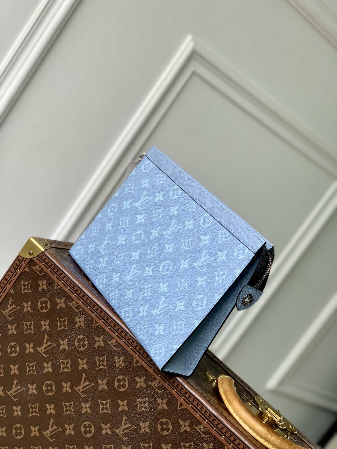 LV M14011 Louis Vuitton Pochette Voyage MM Bag Sky Blue - Default Title - View 3