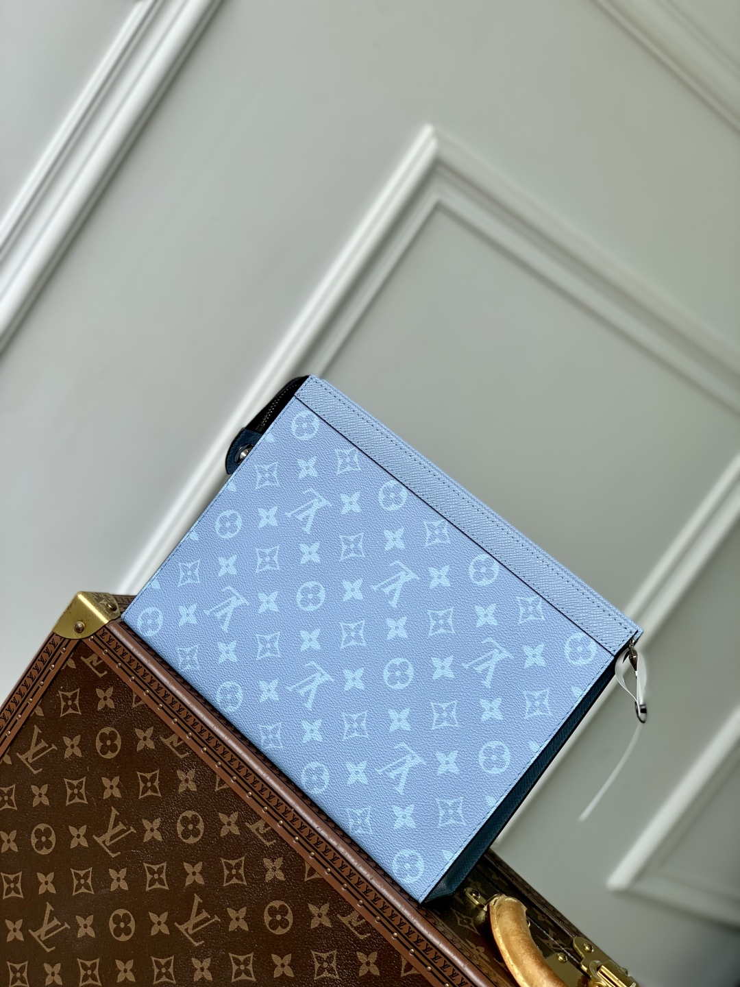 LV M14011 Louis Vuitton Pochette Voyage MM Bag Sky Blue - Default Title - View 4