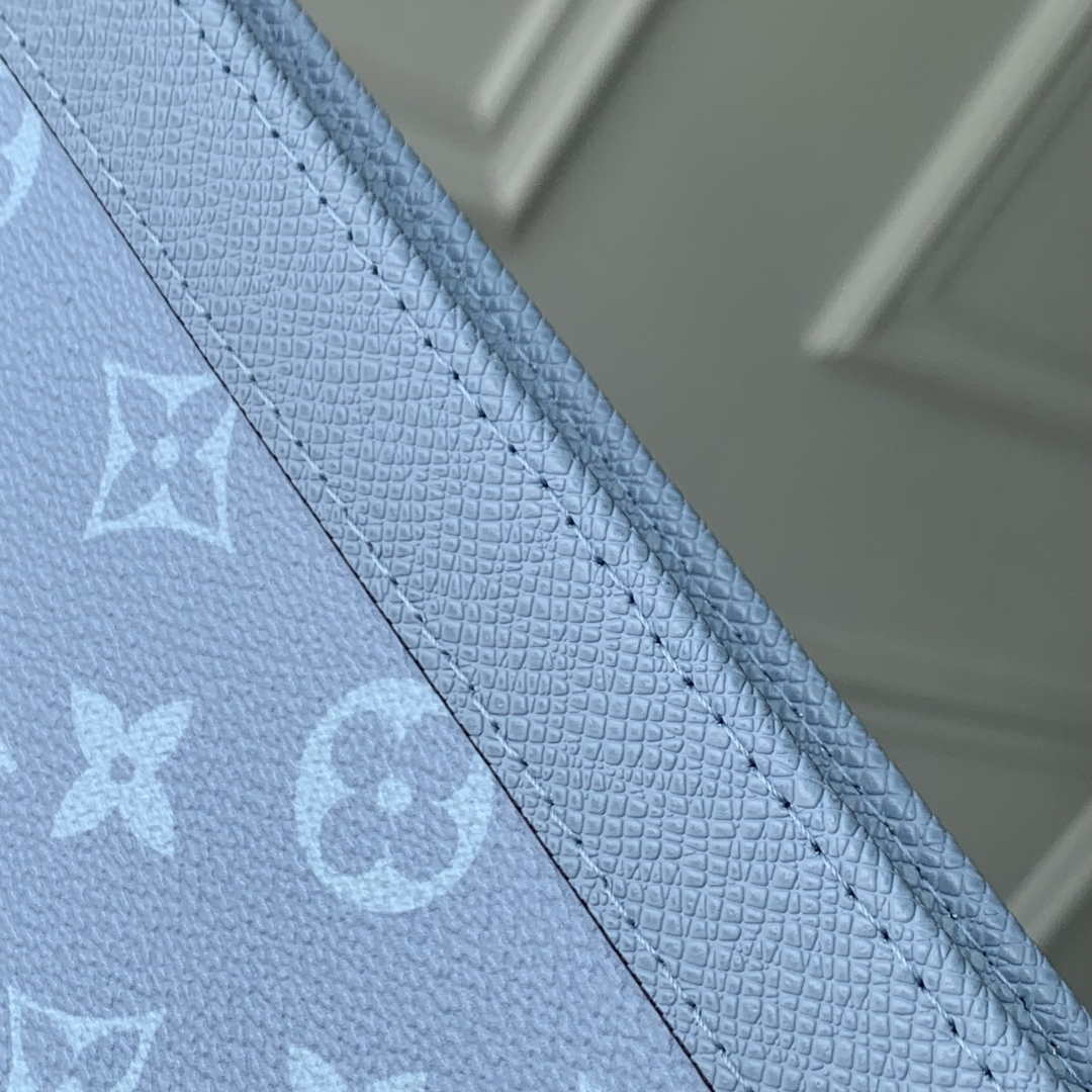 LV M14011 Louis Vuitton Pochette Voyage MM Bag Sky Blue - Default Title - View 6