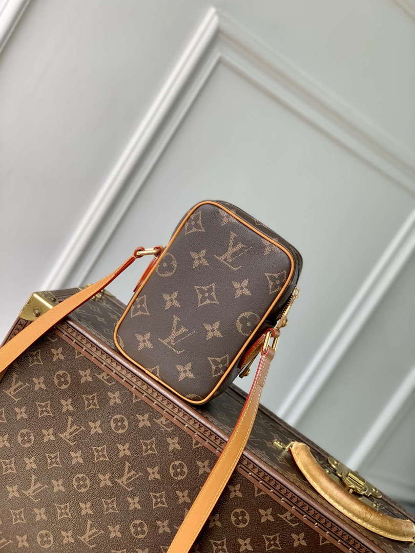 LV M14024 Louis Vuitton Amazone Cross-body Bag Monogram - Default Title - View 3