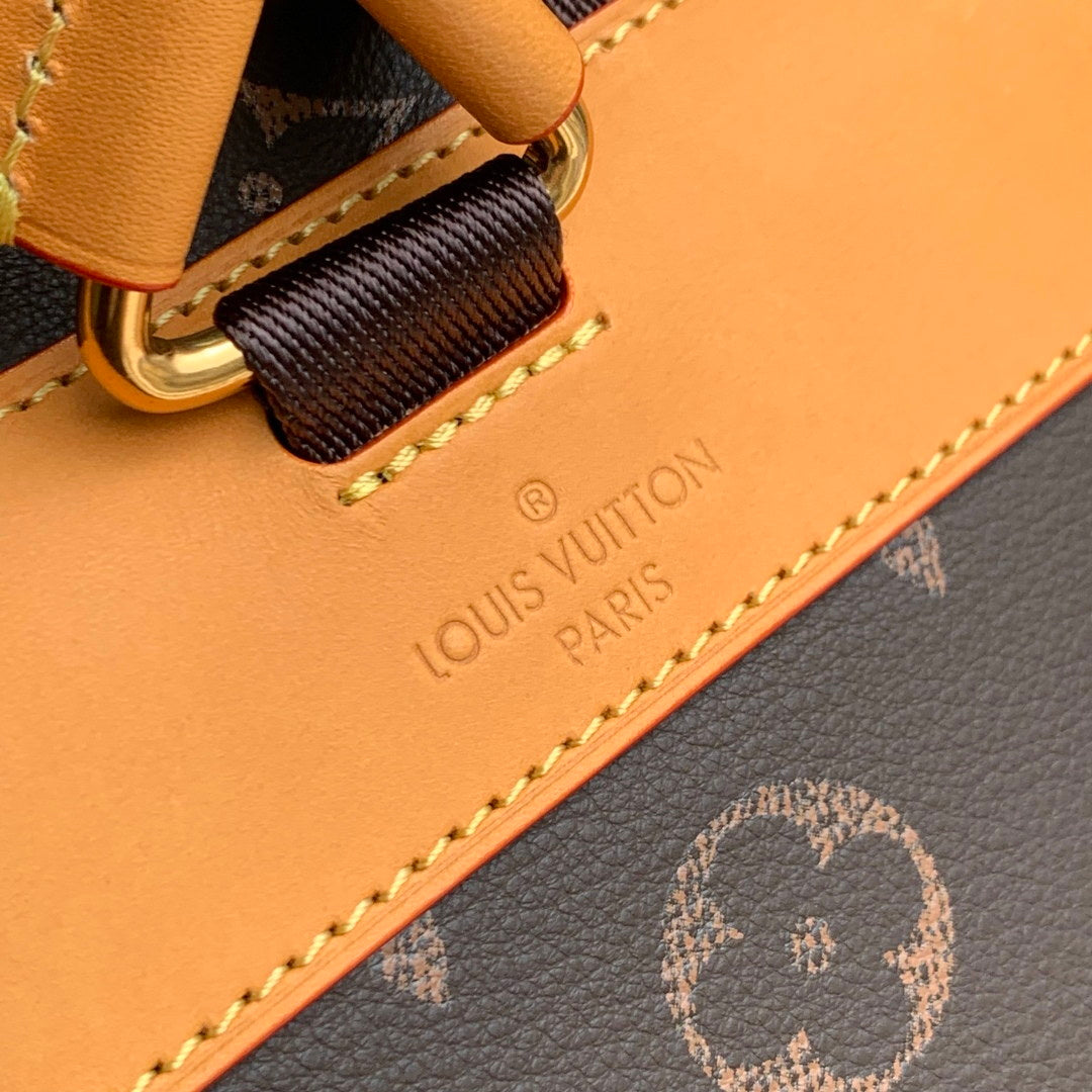 LV M14038 Louis Vuitton Christopher MM Backpack