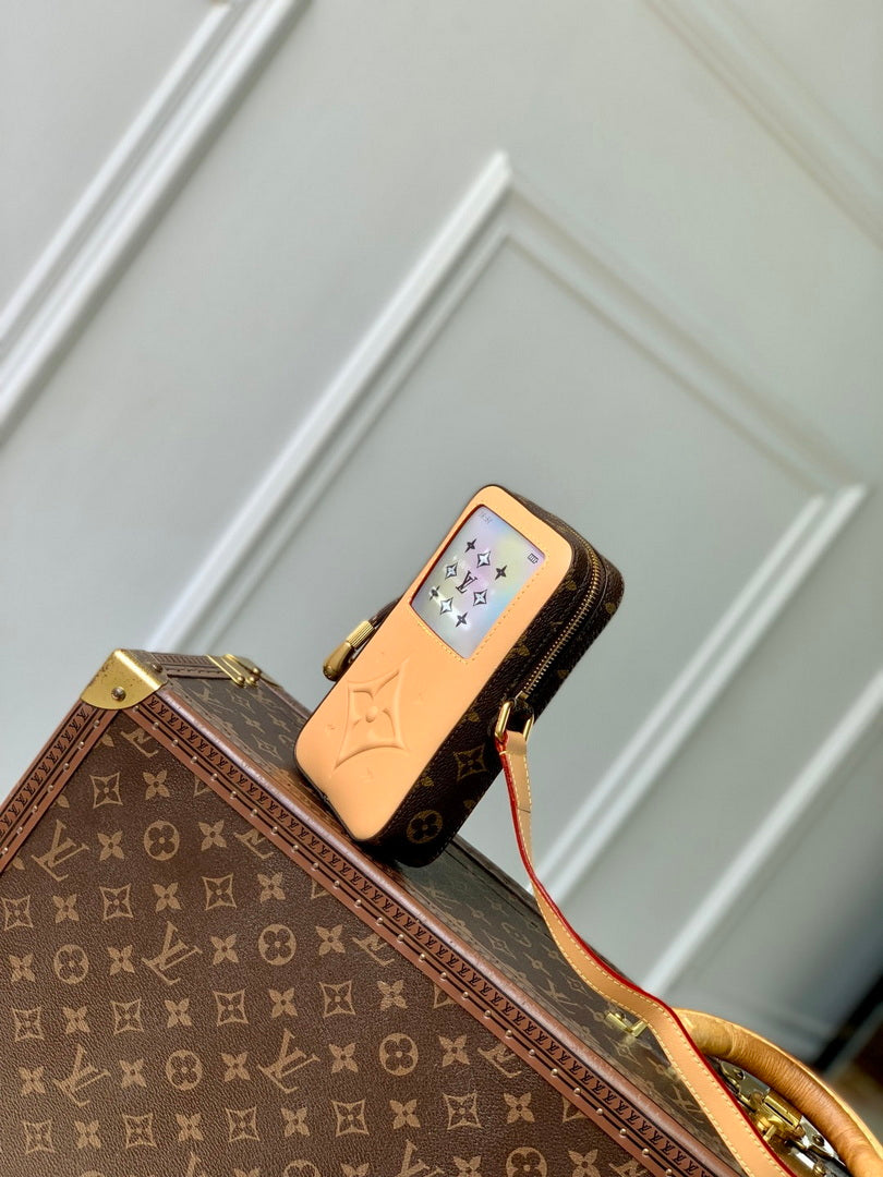 LV M14063 Louis Vuitton Music Player Wearable Wallet