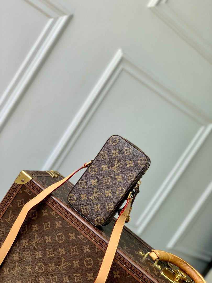 LV M14063 Louis Vuitton Music Player Wearable Wallet