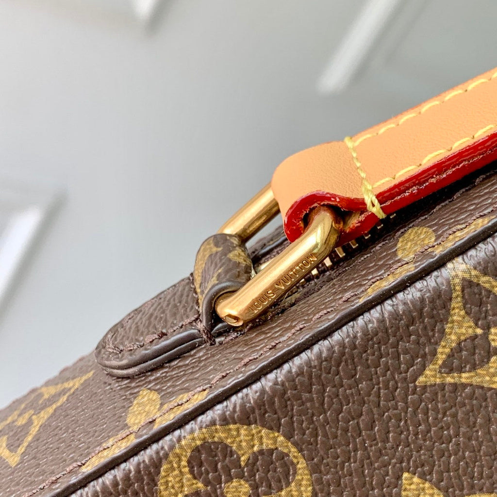 LV M14063 Louis Vuitton Music Player Wearable Wallet