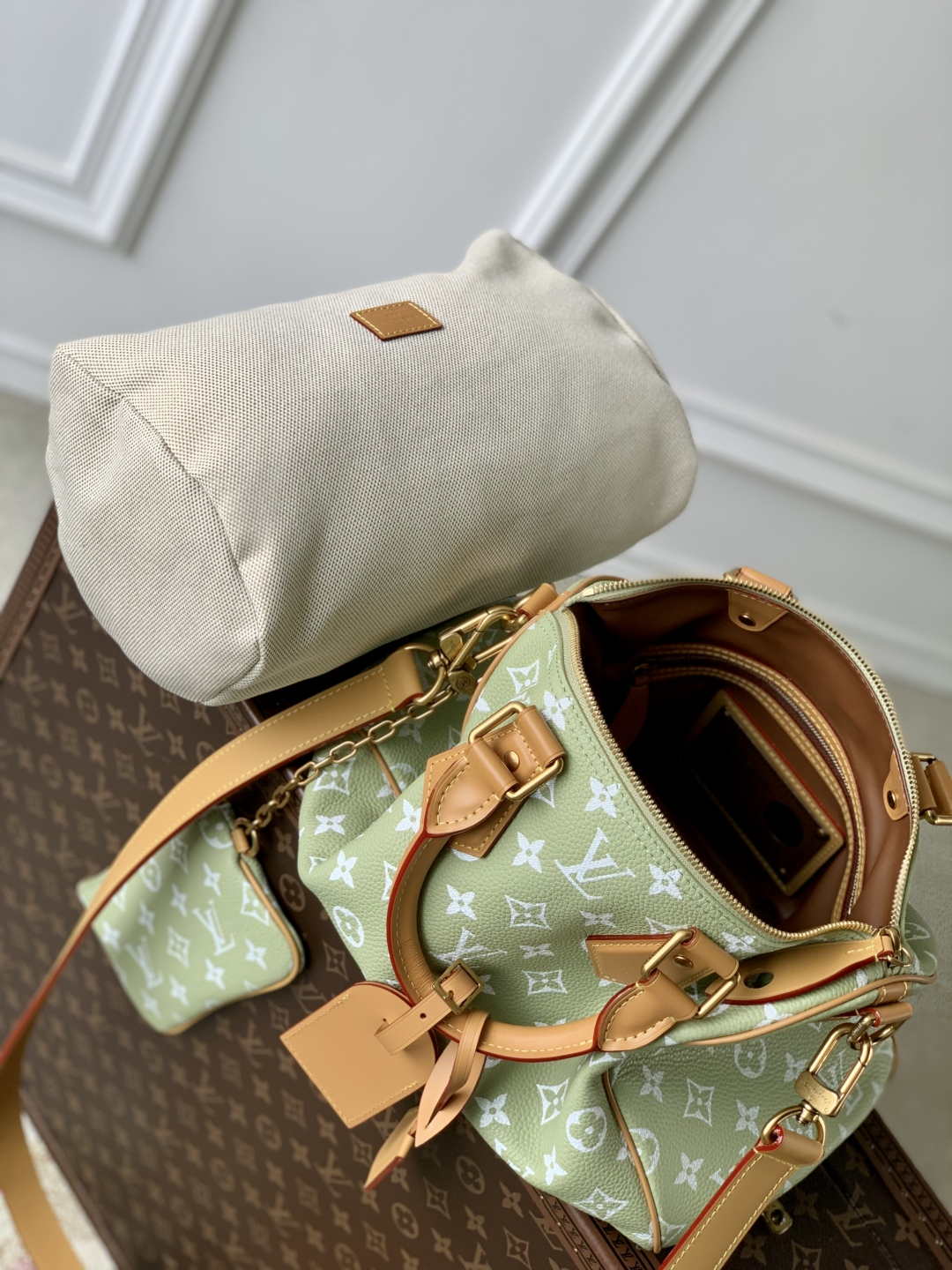 LV M14064 Louis Vuitton Speedy P9 Bandouliere 30 Bag Monogram Leather Fruit Green - Default Title - View 9
